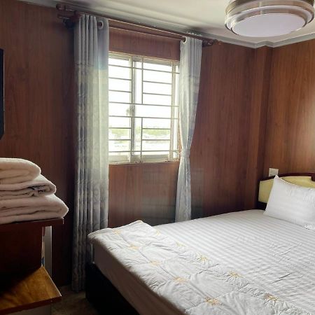 Number One Hotel Кан То Екстериор снимка