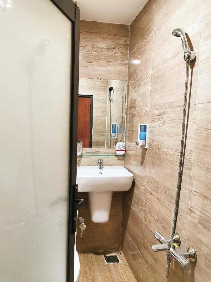 Number One Hotel Кан То Екстериор снимка
