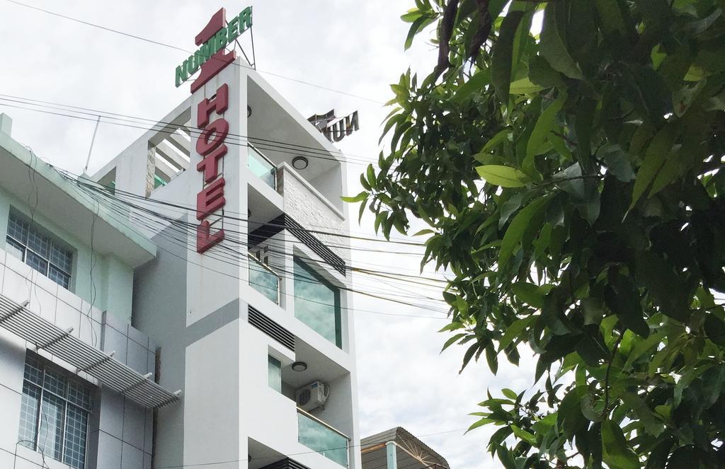 Number One Hotel Кан То Екстериор снимка